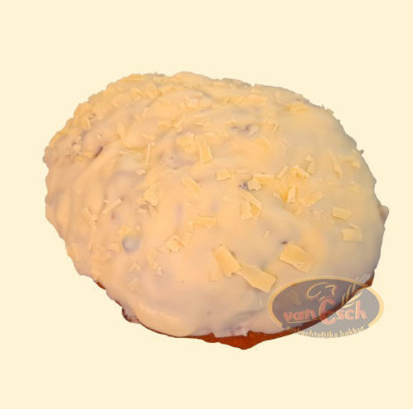 Afbeelding van lentewolk, gevuld brood afgewerkt met witte chocolade