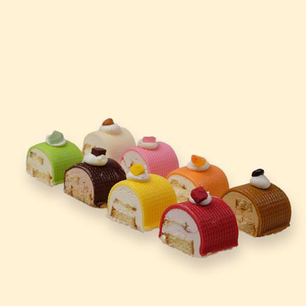 Afbeelding van cake petit fours boog