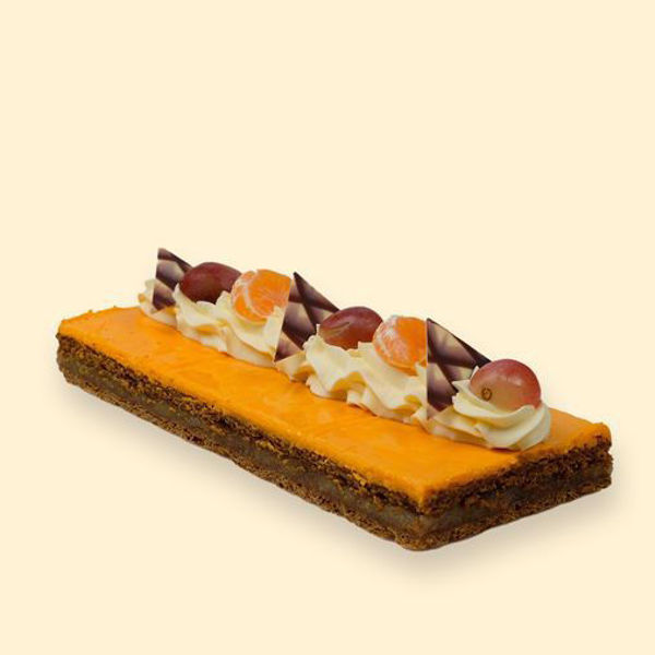 Afbeelding van oranjekoekstukje met creme